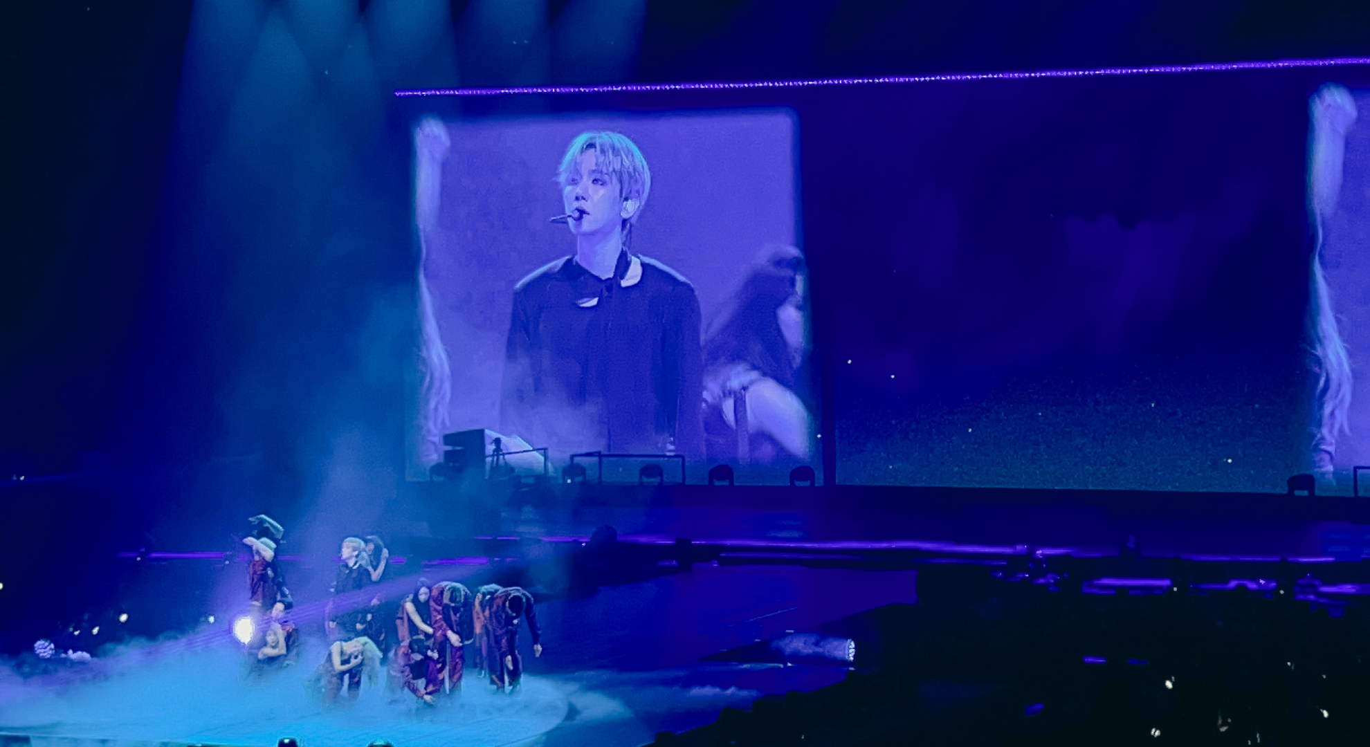 Baekhyun delivers a magical night of music and memories at his ‘Reverie’ Tour in Manila
