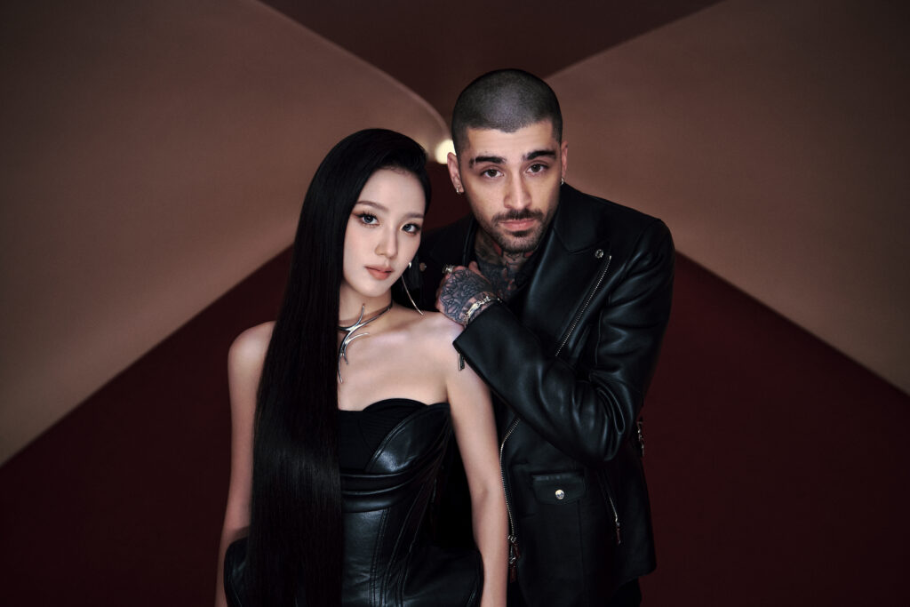 JISOO ZAYN EYES CLOSED