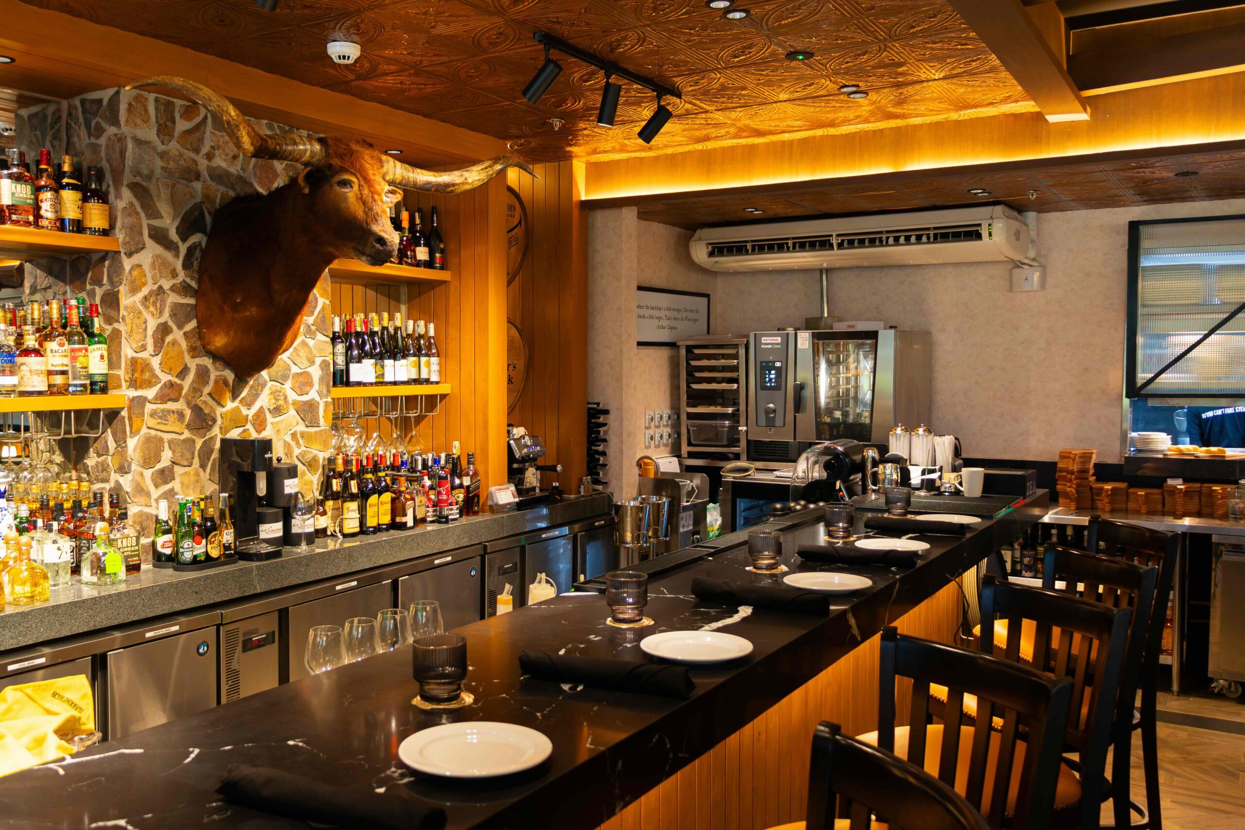 LongHorn Steakhouse lassoes weekday guests with its Wildwest Steakhouse Plates starting at P595