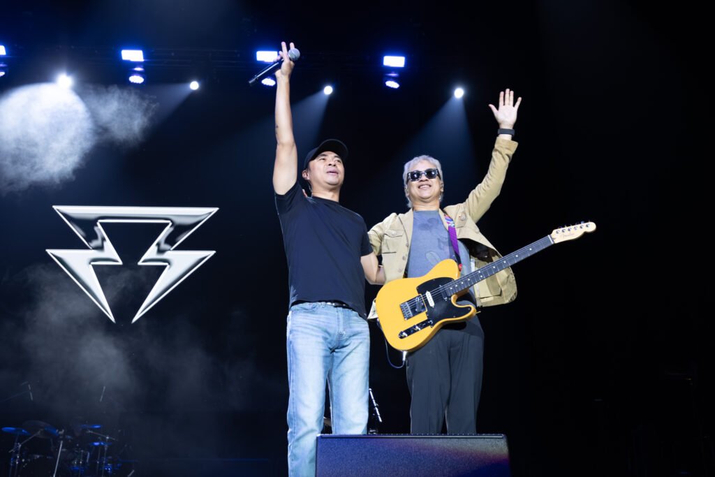 Ely Buendia and Chito Miranda